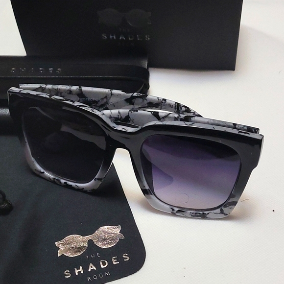 2FOR$30 BRAND NEW TRANSPARENT LENS  GOLD FLAT TOP FRAME SUNGLASSES +… - Picture 3 of 4